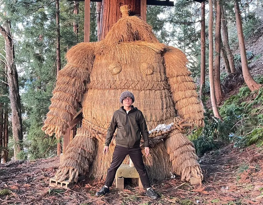 秋田の巨大道祖神・鹿島様の威容に感動！／松原タニシ超人化計画・秋田編｜webムー 世界の謎と不思議のニュース＆考察コラム