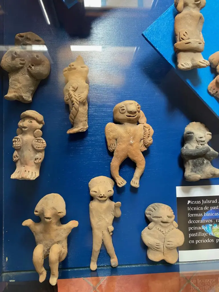 アカンバロの恐竜土偶」の実物を取材！ その正体は伝説の魔物たちだった!?／ムー旅メキシコ日報｜webムー 世界の謎と不思議のニュース＆考察コラム