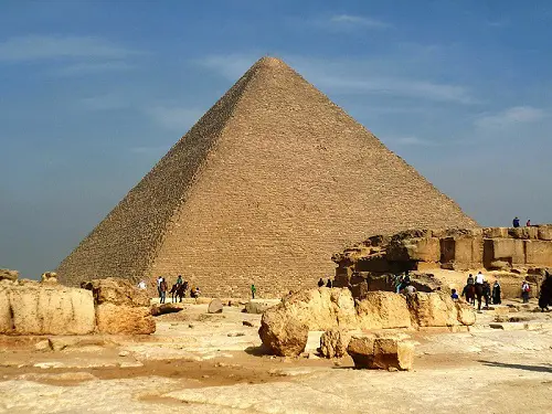 ピラミッドパワー」の正体と利用方法とは？ 巨大発電装置が古代