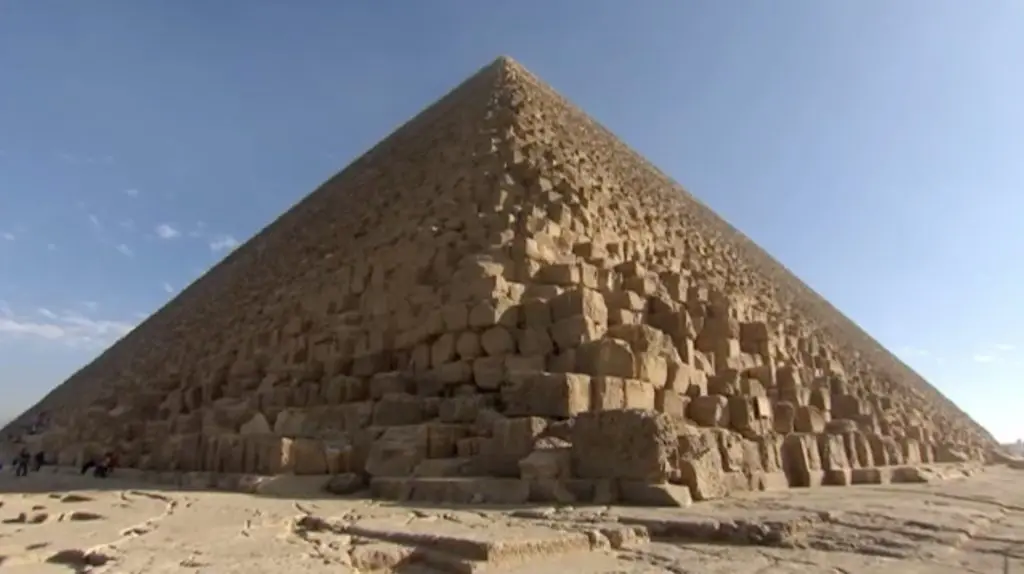 古代の宇宙人」S15で一気見するピラミッド、オーパーツ、謎の島の