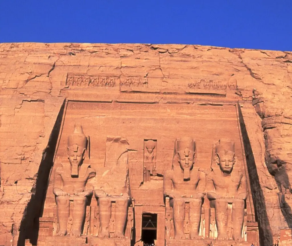 ラムセス大王が仕掛けた古代天文装置の驚異！「アブ・シンベル大神殿